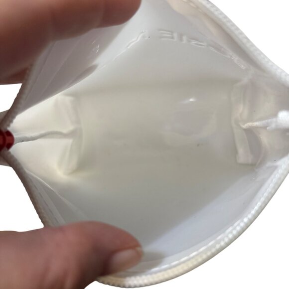 Josie Maran White Zipper Pouch Bag - Picture 4 of 4